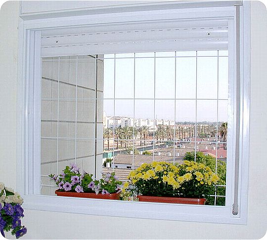 סורגית דגם קלאסיק לחלון 110 ס''מ